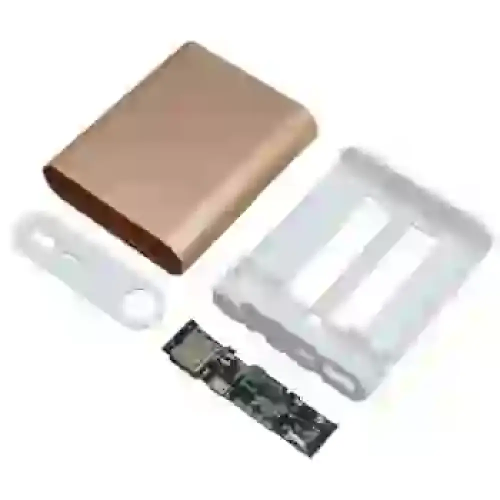 کیت یا کیس پاور بانک 4 باتری دارای خروجی 5V 2A USB کیس همراه ماژول جعبه پاوربانک